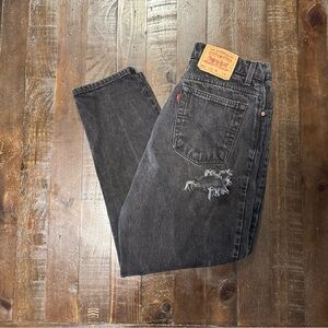 LEVIS Vintage 551 Womens Jeans Black  14S USA Tapered Leg Relax Fit Distressed